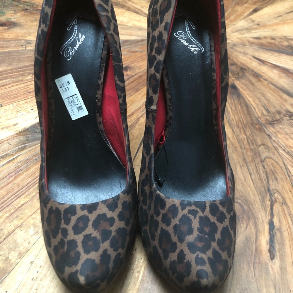 Leopard pumps - Picture 2 of 3